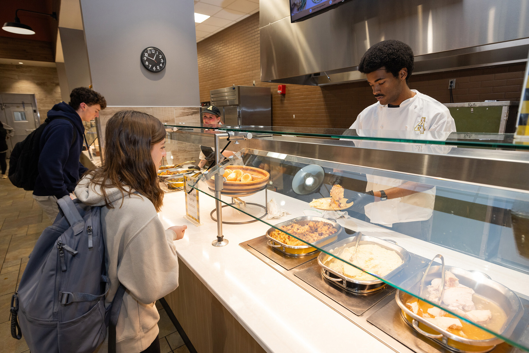 Students getting Thanksgiving food at Central Dining Hall